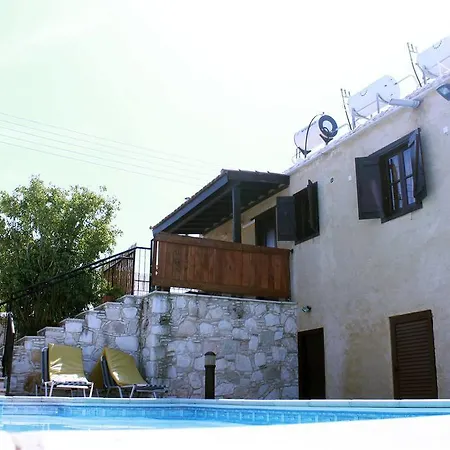 아파트 The Stone House Pyrgos
